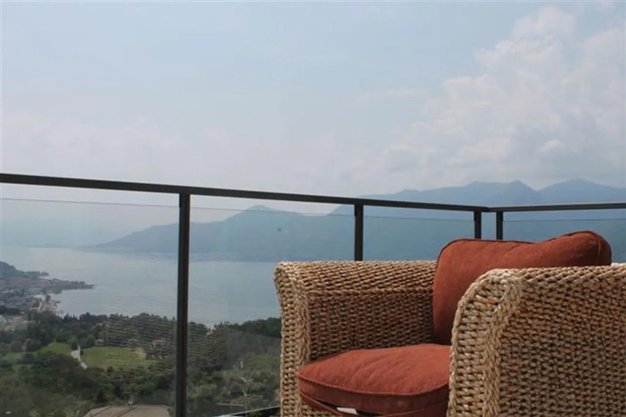 Residenza Roggiolo Apartment Luino 0*,